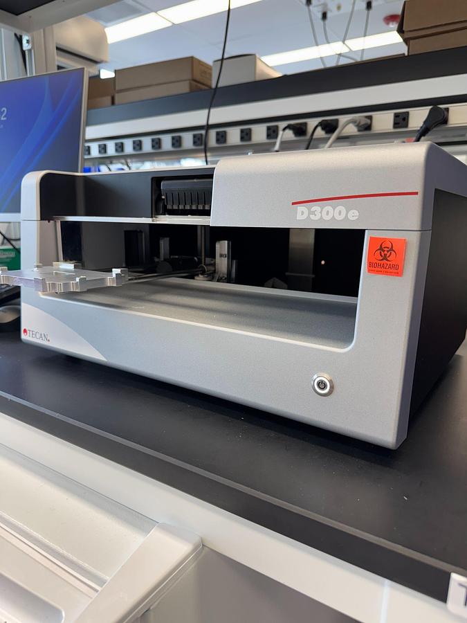 Used Tecan D300e Digital Dispenser