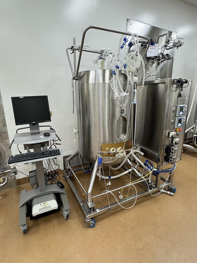 Used Xcellerex 500L Single Use Bioreactor