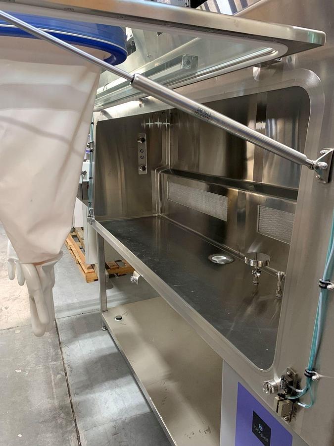 Used Walker Aseptic Isolator