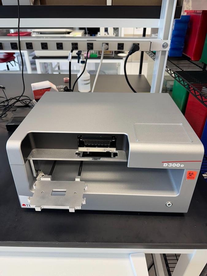 Used Tecan D300e Digital Dispenser