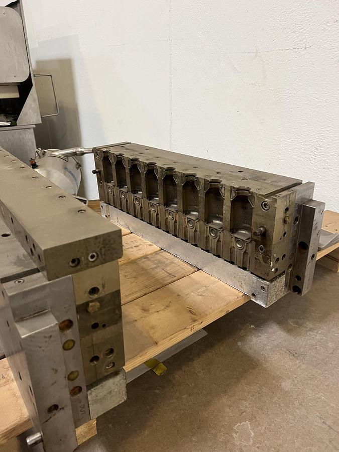 Used Weiler 603 Blow-Fill-Seal Machine