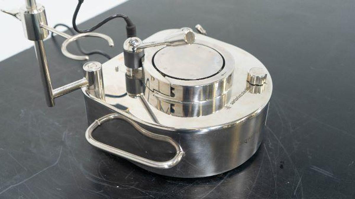 Used Sartorius Stedim SteriStart Universal Pump