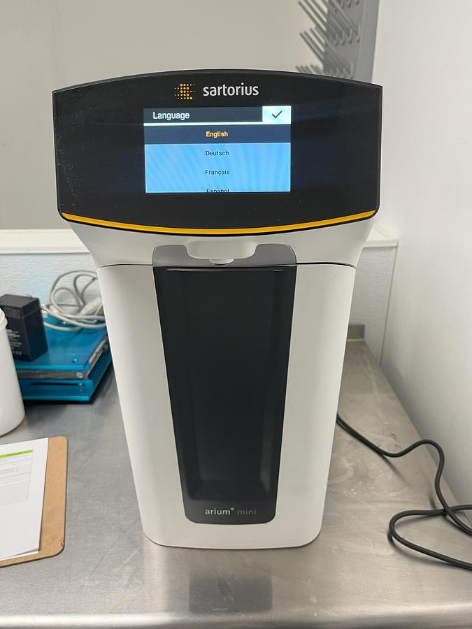 Used Sartorius Arium Mini Ultrapure Lab Water System