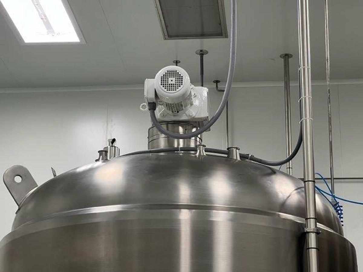 Used Unused Bachiller 9,000L Single Wall Insulated Tank