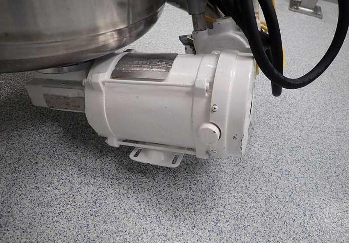 Used Mueller 100 Liter Stainless Steel Jacketed Mobile Mixing Tank