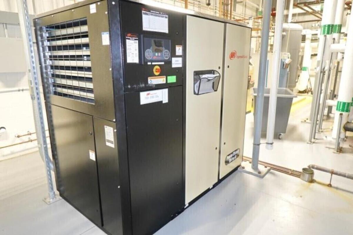 Used Ingersoll Rand 75HP Rotary Oil Free Air Compressor with Air Dryer