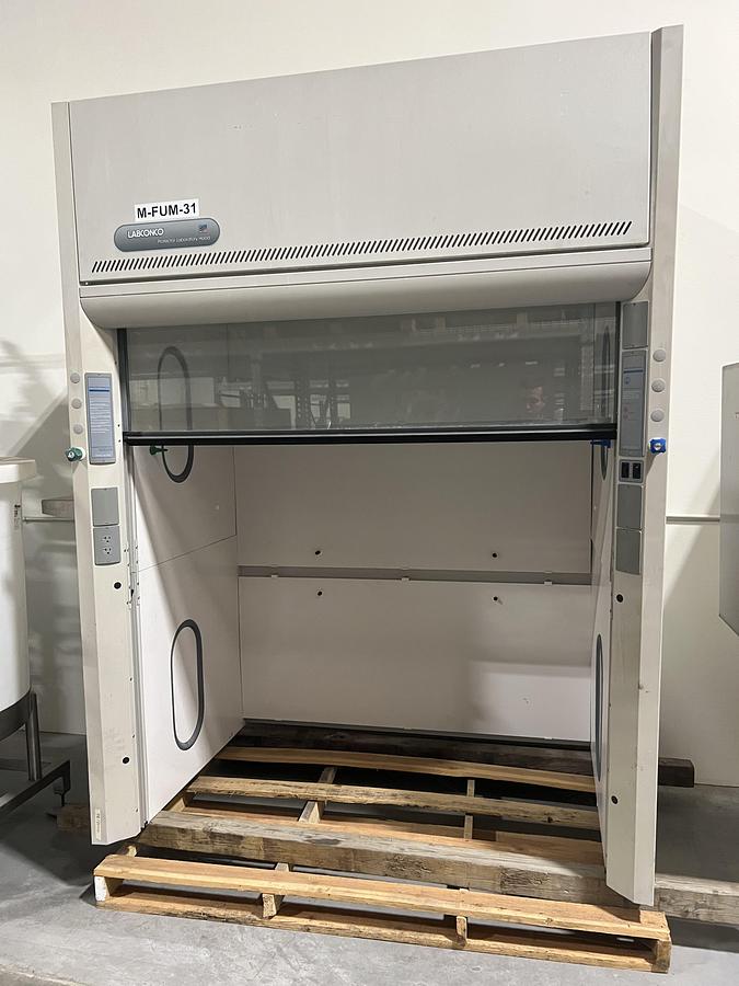 Used Labconco 6' Walk-in Fume Hood