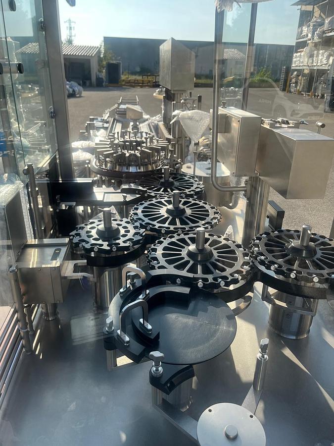 Used Bausch & Stroebel Filling-Stoppering-Trayloading Vial Line - up to 400/min