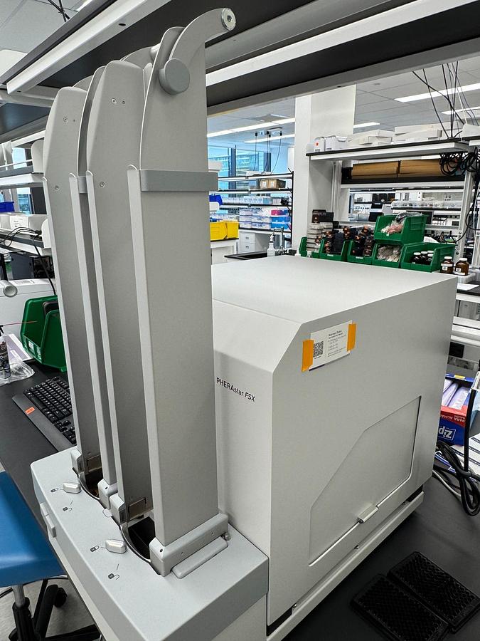 Used BMG Labtech PHERAstar FSX Microplate Reader