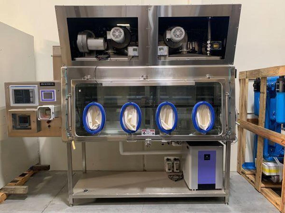 Used Walker Aseptic Isolator