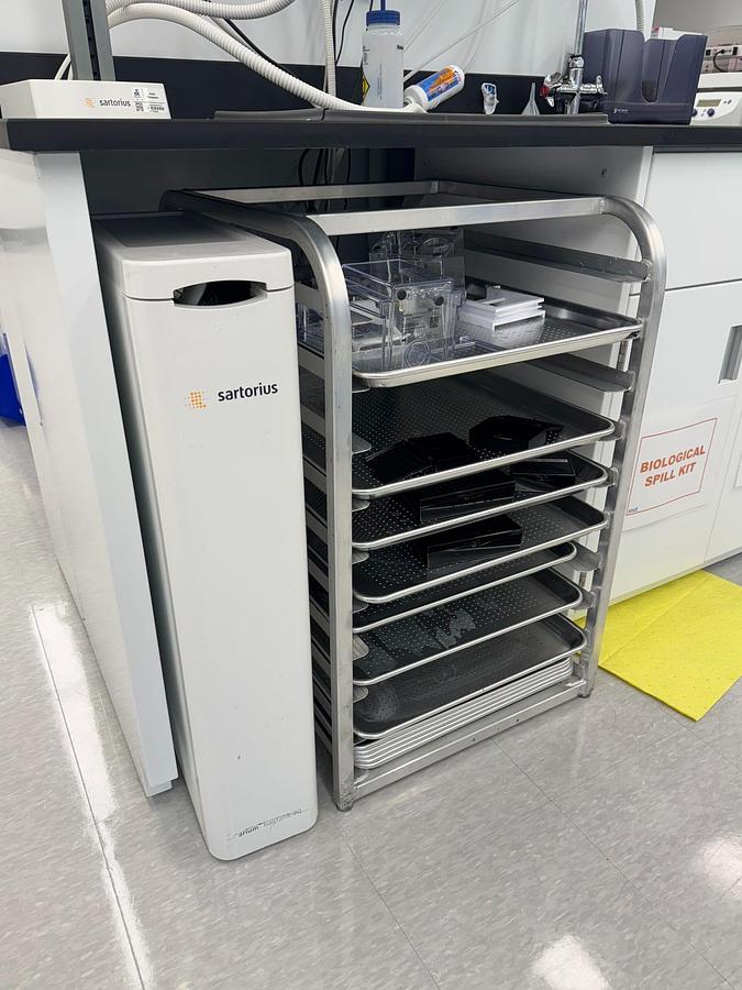 Used Sartorius H2O - L - 1 - UV - B Arium Comfort Water Purification System