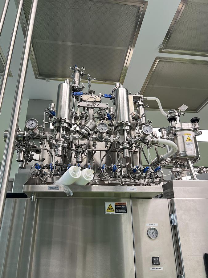 Used Weiler 640 Blow-Fill-Seal Machine for 1.5mL Vials