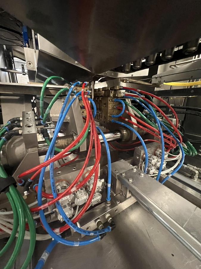 Used Weiler 640 LVP Blow-Fill-Seal Machine