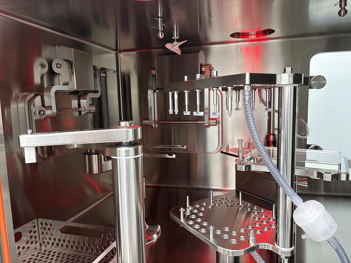 Used Cytiva SA25 Aseptic Filling Workcell