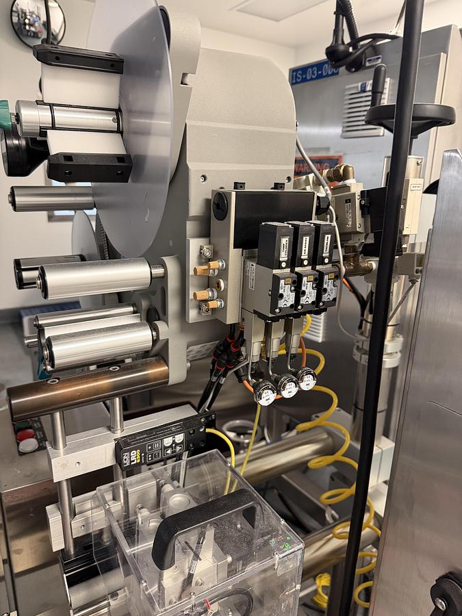 Used Vial Labeling Line