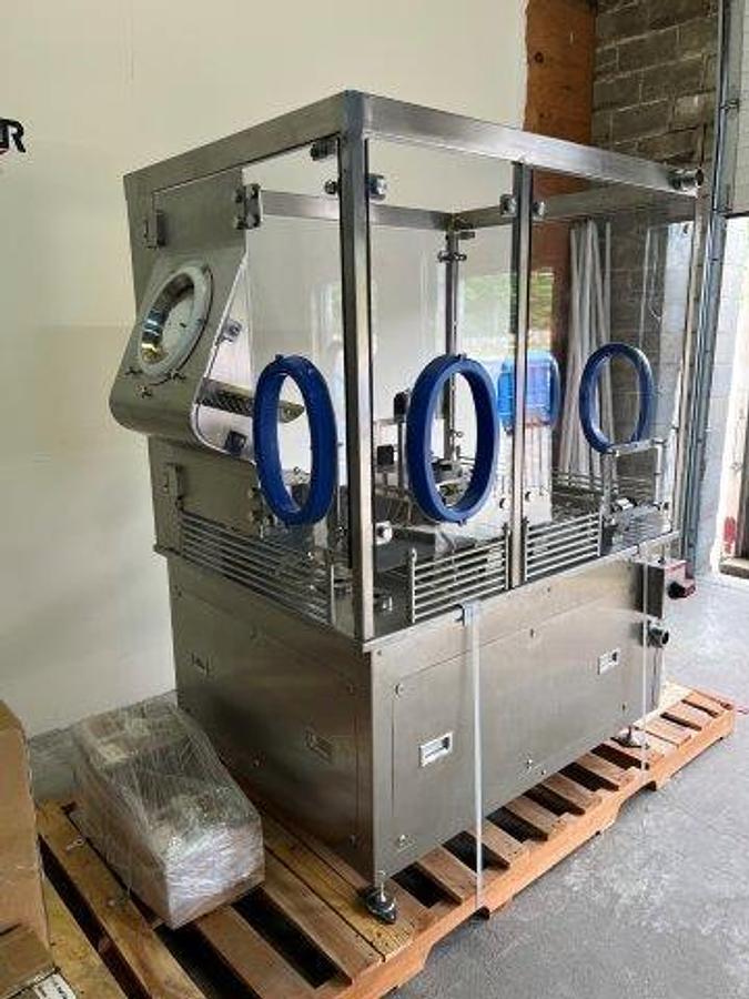 Used Unused AST GENiSYS R20 Multi-Format Aseptic Filling & Closing System