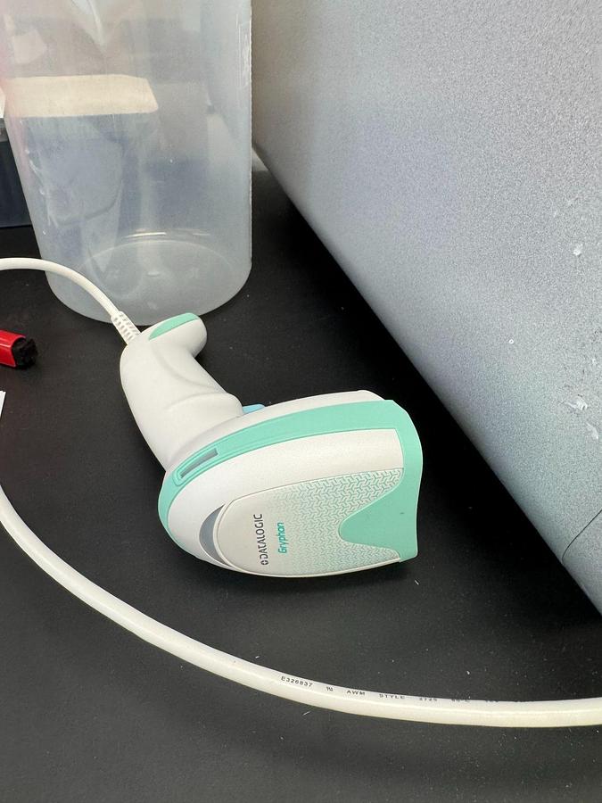 Used Qiagen QIAcube Connect RNA/DNA Extraction Instrument