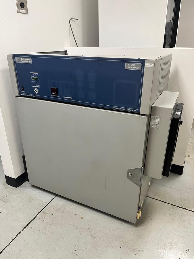 Used Enviromental Specialists ES 2000 Benchtop Warming Chamber