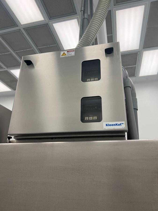 Used Weiler 640 Blow-Fill-Seal Machine