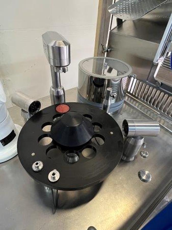 Used Unused AST GENiSYS R20 Multi-Format Aseptic Filling & Closing System