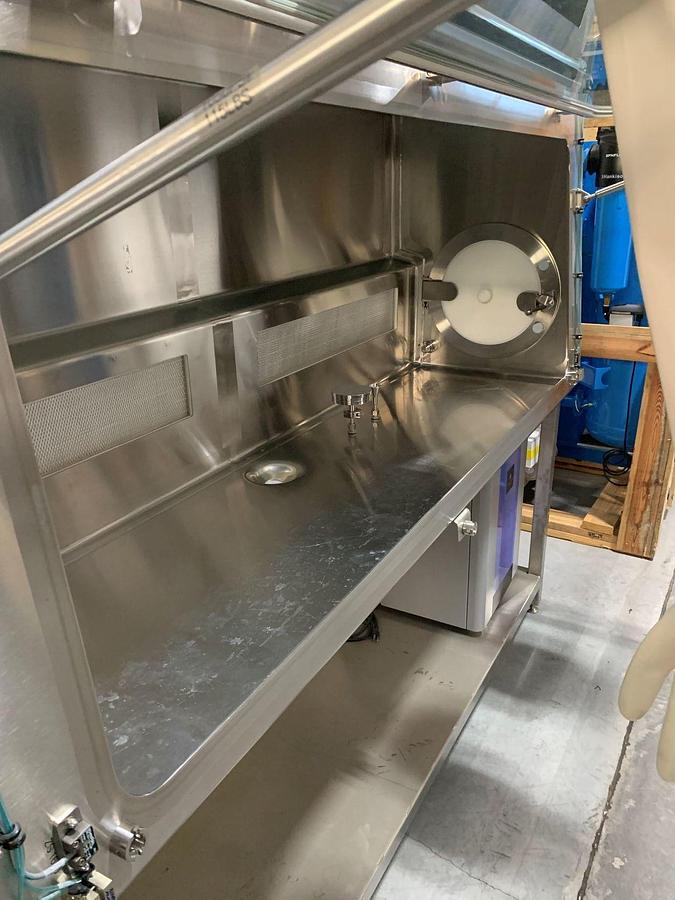 Used Walker Aseptic Isolator