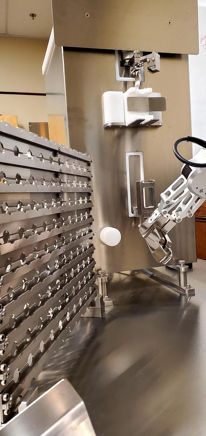 Used Unused Cargin Robotic Syringe Filler