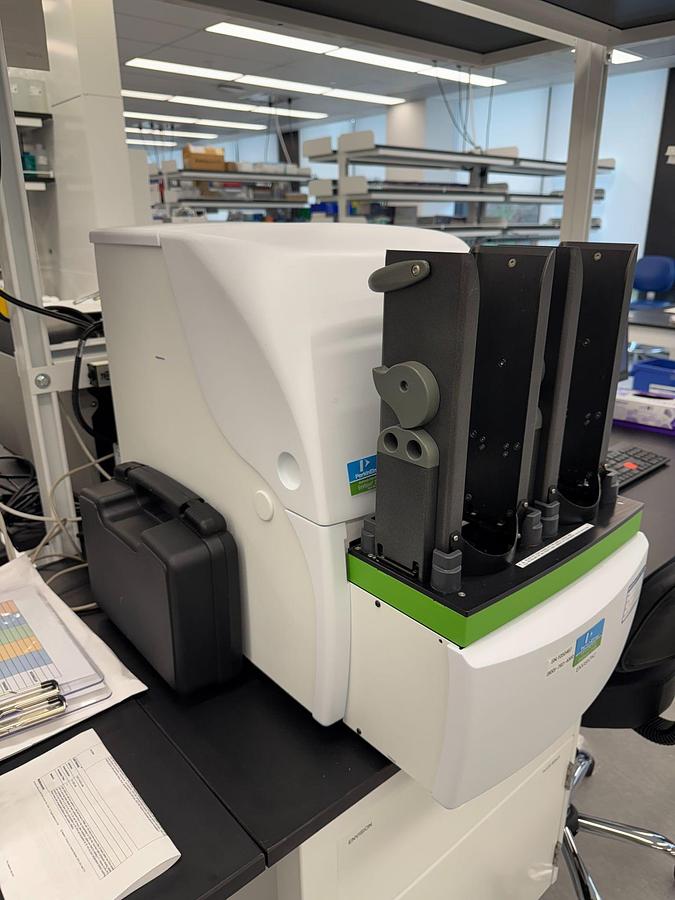 Used Perkin Elmer EnVision 2105 Multi mode Plate Reader