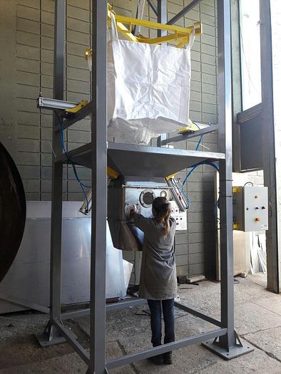 SCARICATORE DI SACCHI GRANDI