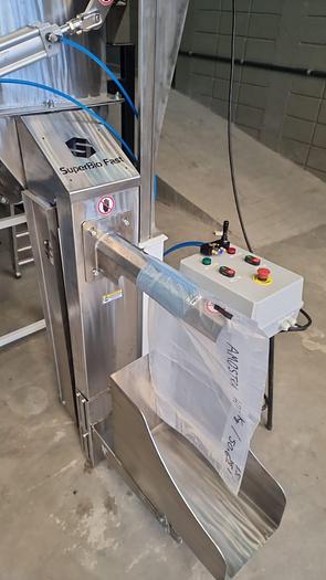 MACCHINE PER L'INSACCAMENTO