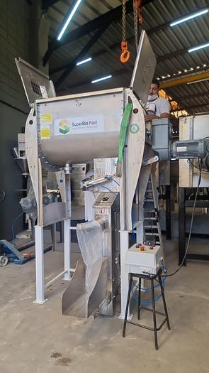 MACCHINE PER L'INSACCAMENTO