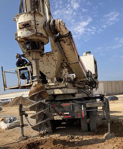 Used 2006 Texoma 800 on a Mack