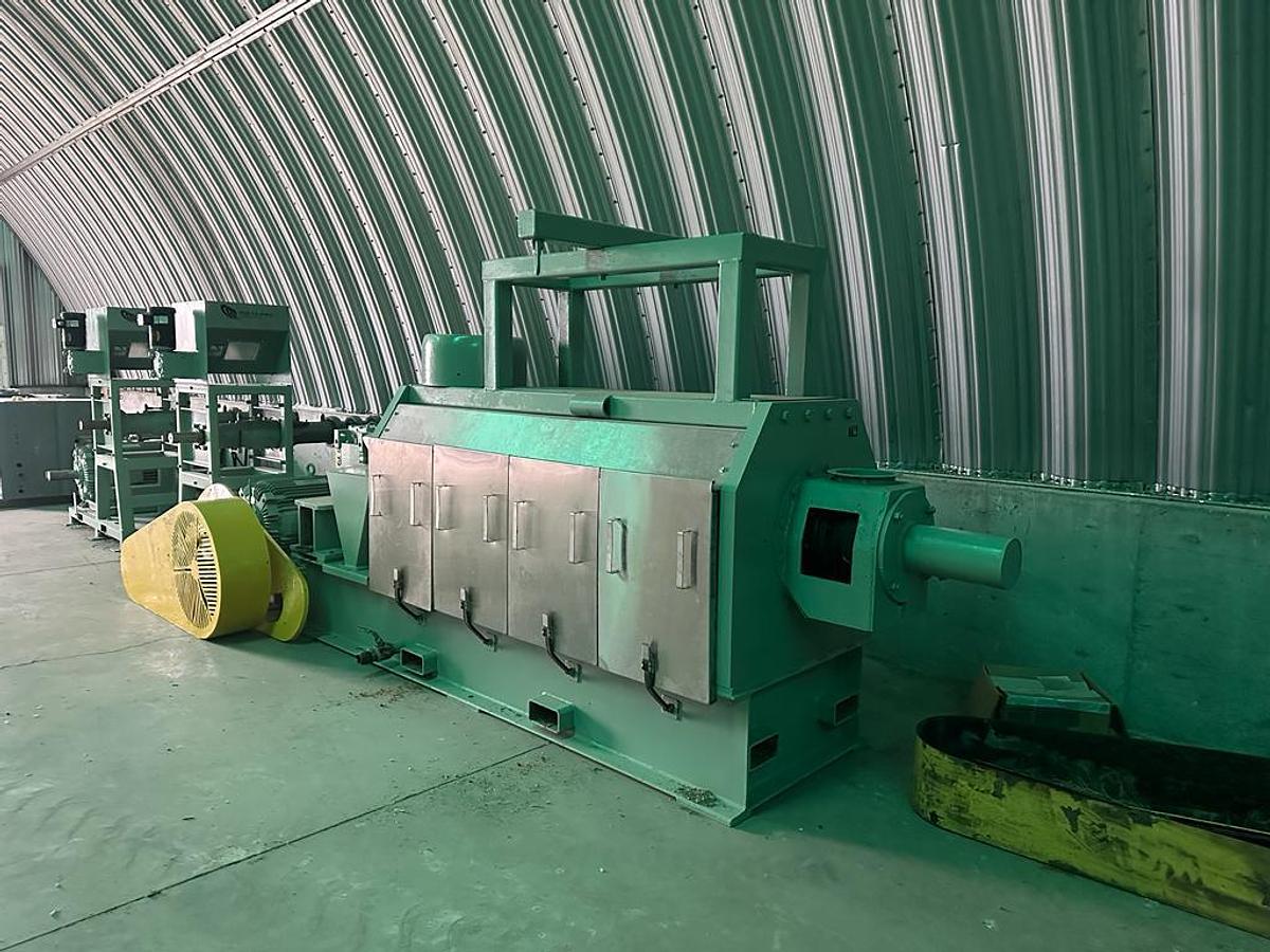 Used Insta-Pro Press 5005 & (2) Extruder 200 Package