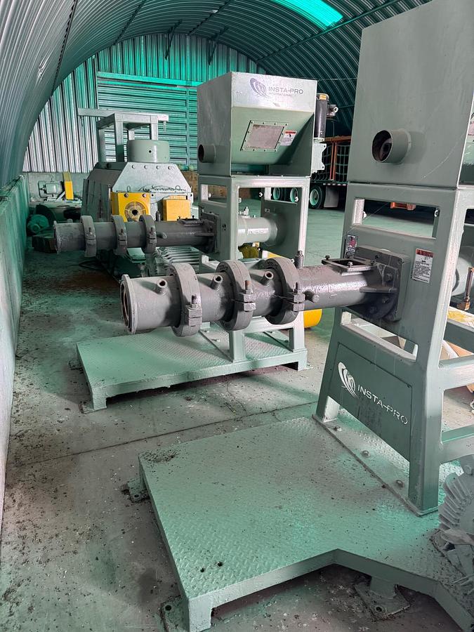 Used Insta Pro Extruder 2000
