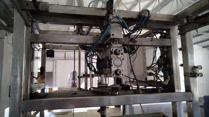 Usado Máquina de enchimento BAG IN BOX