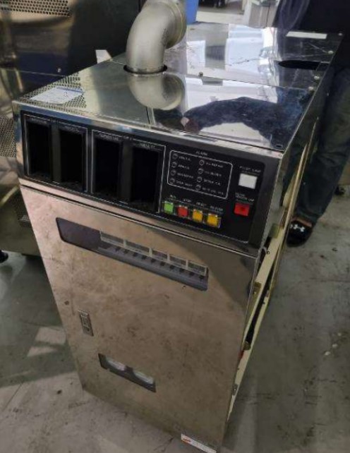 Used 1995 TEL Mark-8 CLEAN Track System 2-Coater/2-Developer