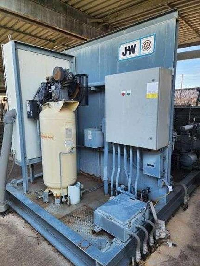 Used 2 complete Operational 4 stage Ariel CNG Stations In Louisiana serviced by JW