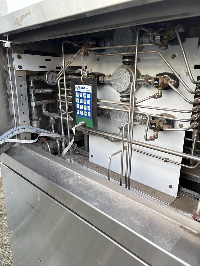 Used 2 hose Angi CNG Dispenser removed working