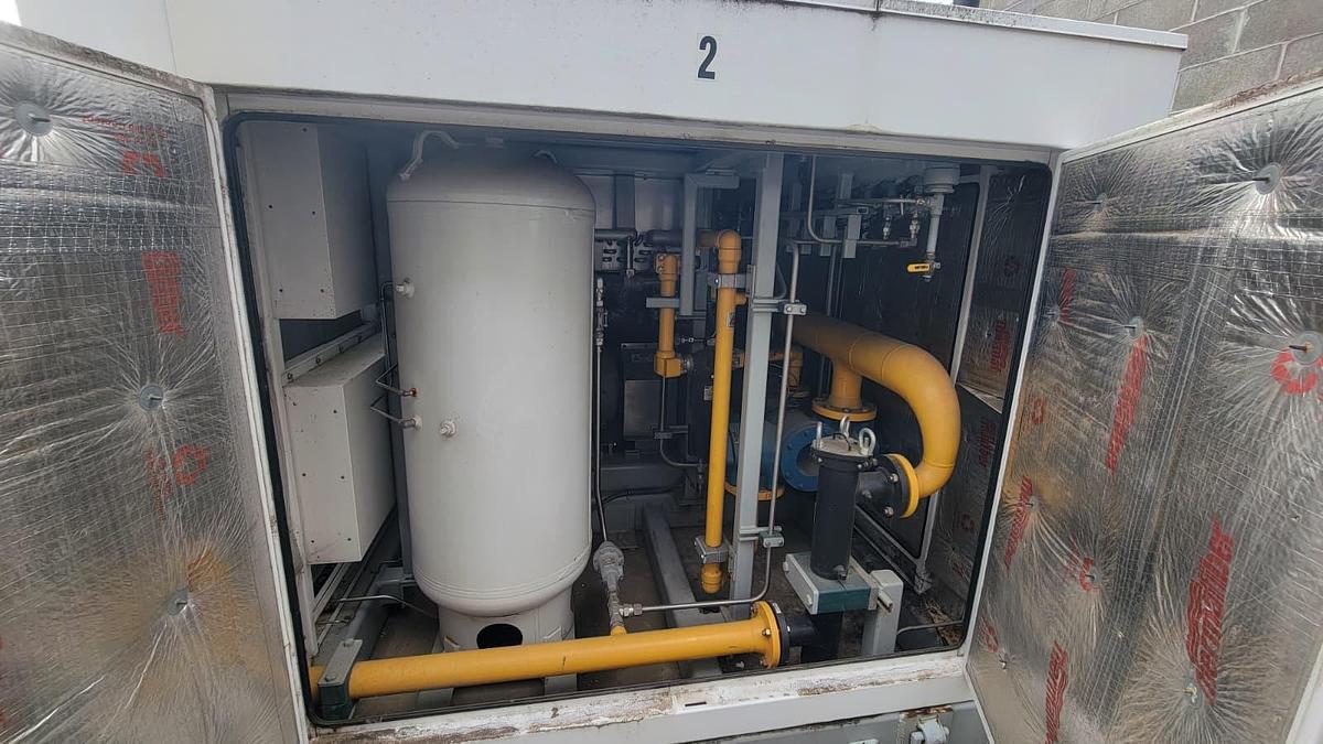 Used TWO-4 stage ANGI Ariel 125 HP CNG Compressor JGP/2
