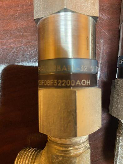 Used HOKE 316 Stainless 6000 PSIG Check Valve CVH 1/2" Female