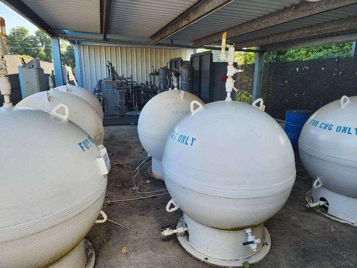 Used 2 complete Operational 4 stage Ariel CNG Stations In Louisiana serviced by JW