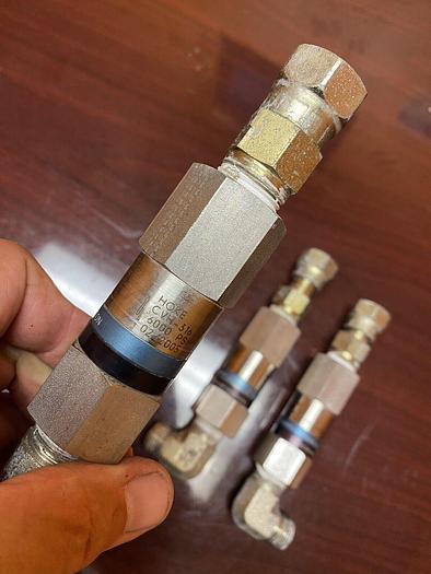 Used HOKE 316 Stainless 6000 PSIG Check Valve CVH 1/2" Female