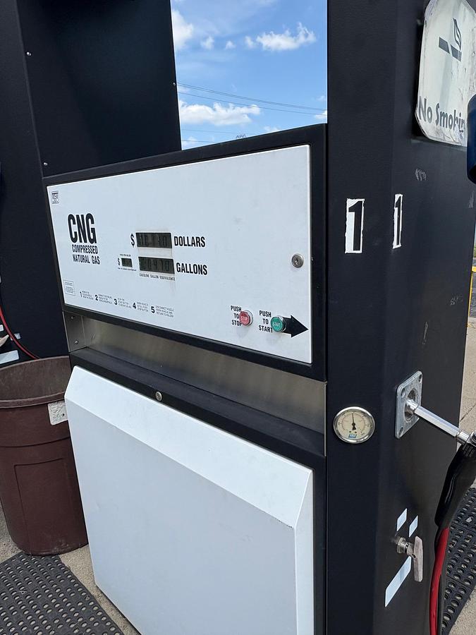 Used Operating CNG STation Complete....Moving Sale