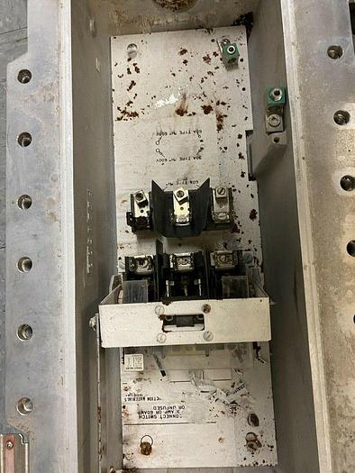 Used Cooper Crouse-Hinds Explosion Proo Disconnect Switch EBMBBFDW3 30A FUSSIBLE 600V