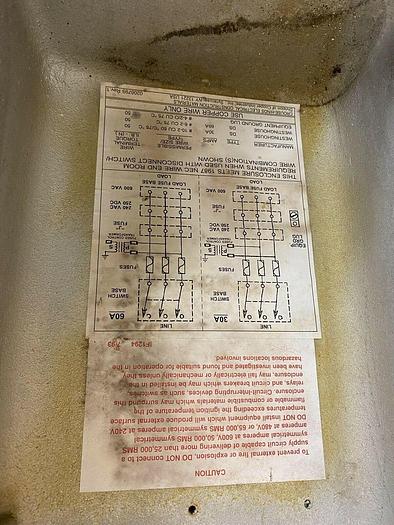 Used Cooper Crouse-Hinds Explosion Proo Disconnect Switch EBMBBFDW3 30A FUSSIBLE 600V