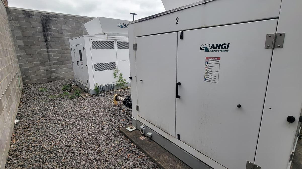 Used TWO-4 stage ANGI Ariel 125 HP CNG Compressor JGP/2