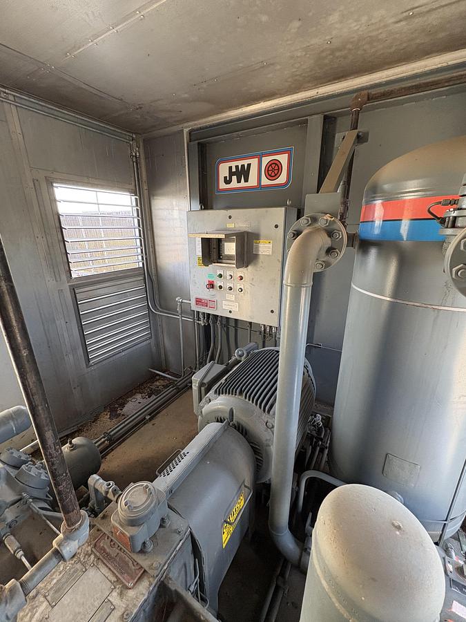 Used 4 Stage ARIEL JW Power 125 HP Complete Station