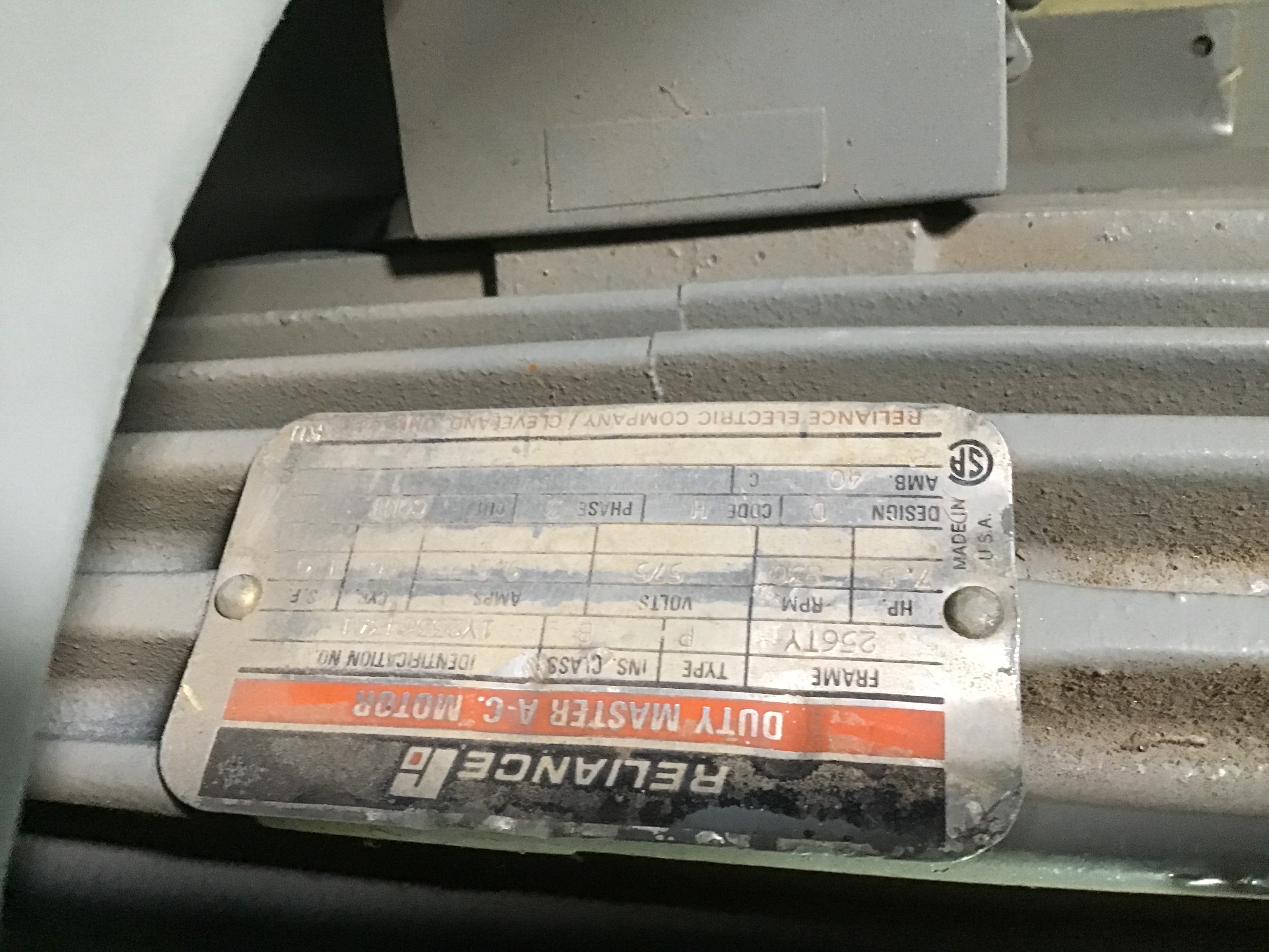 Used 36” Tannewitz Mdl. GH Vert. Band Saw