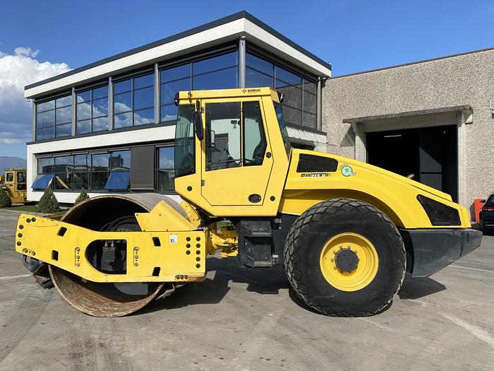 Usato 2015 BOMAG BW-213 D4