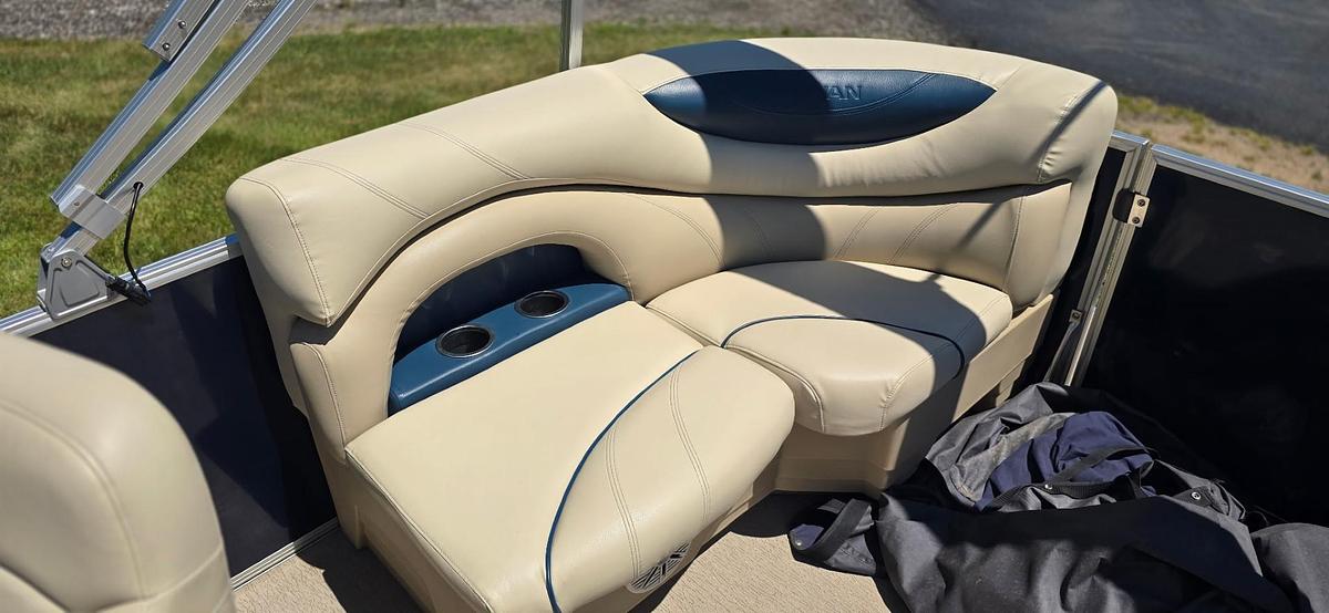 Used 2018 Sylvan Mirage 8520 LZ