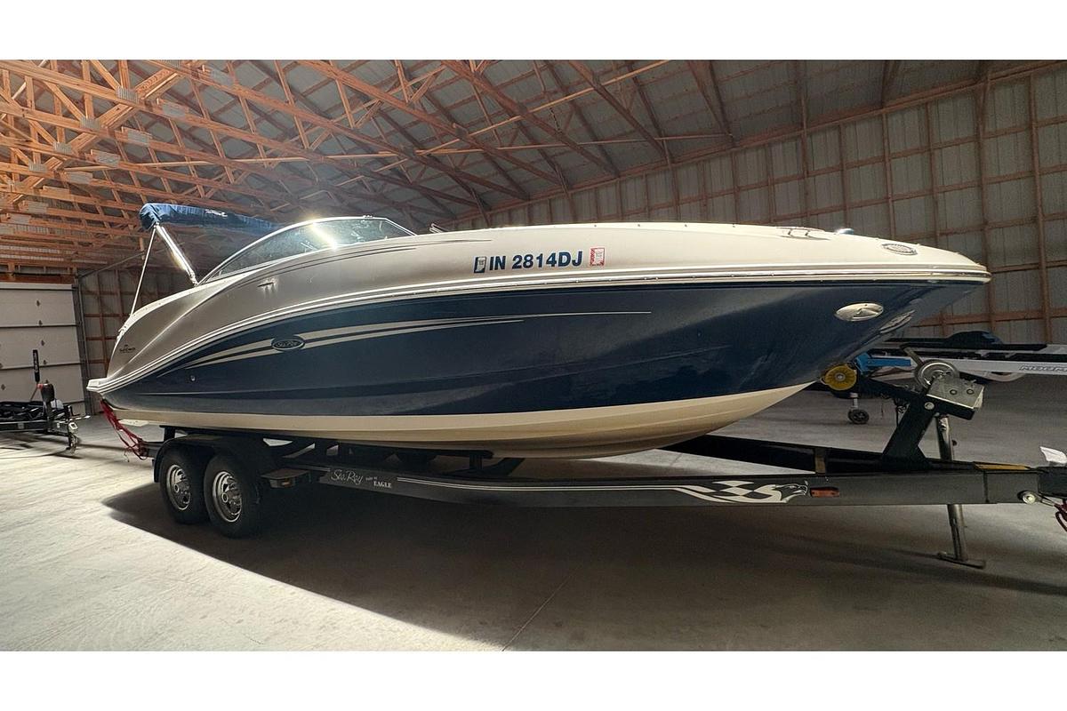 Used 2012 Sea Ray 260 Sundeck